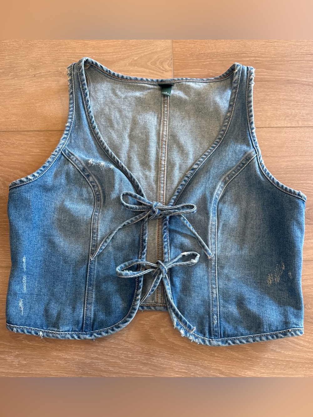 Wild Fable Blue Denim Tie Front Vest Distressed Cropped Medium Wash Women’s M